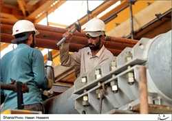 شرایط شغلی نیروهای قراردادی صنعت نفت بهبود یابد
