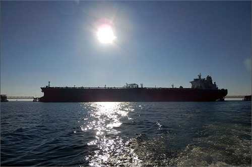 صادرات نفتی ایران از مرز 2 میلیون و 600 هزار بشکه گذشت